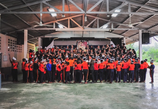 20161202154223-530f3370