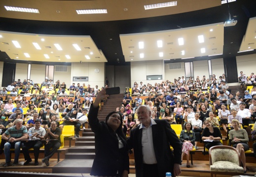 20180213094356-61f6ed9d