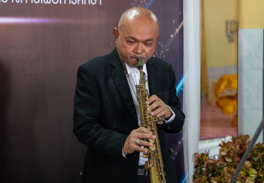 A660327 (118 of 253)