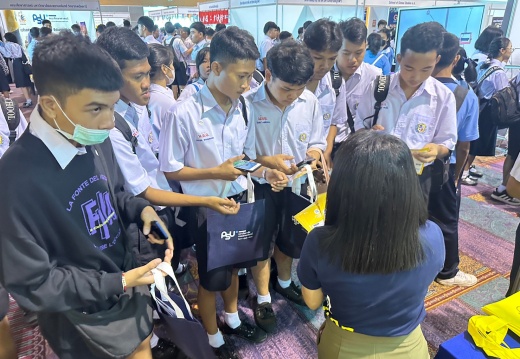 LINE ALBUM 230817 35