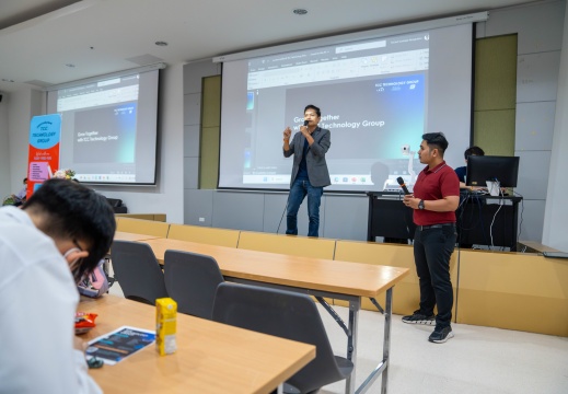 DSC05626-Enhanced-NR