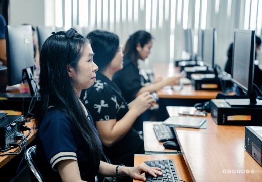 อบรมเทคนิคการถ่ายทอดความรู้ผ่าน PSU-MOOC โดยใช้หลัก Storytelling Canvas 12/11/2568