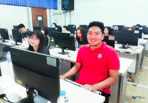 โครงการ การใช้ AI และ Canva เพื่อเตรียมความพร้อมสู่ชีวิตการทำงาน 26/09/2569